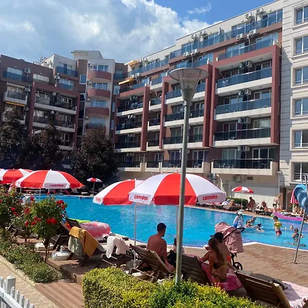 Admiral Plaza A 11 Sunny Apartment *